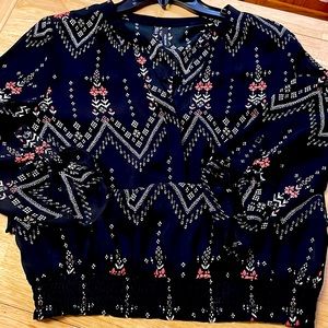 Maurice’s Black Blouse with hidden buttons and no tuck bottom- 3/4 Sleeves